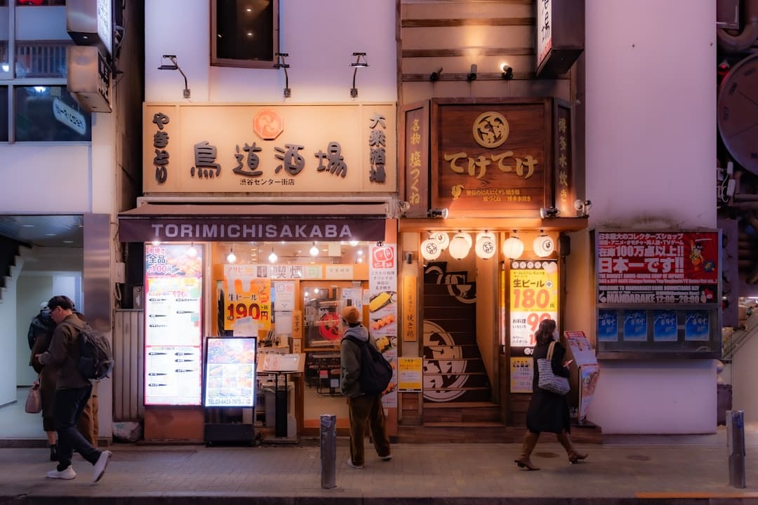 从硬刚奥克斯到怒怼消费保，董明珠为何敞开“战役形式”？